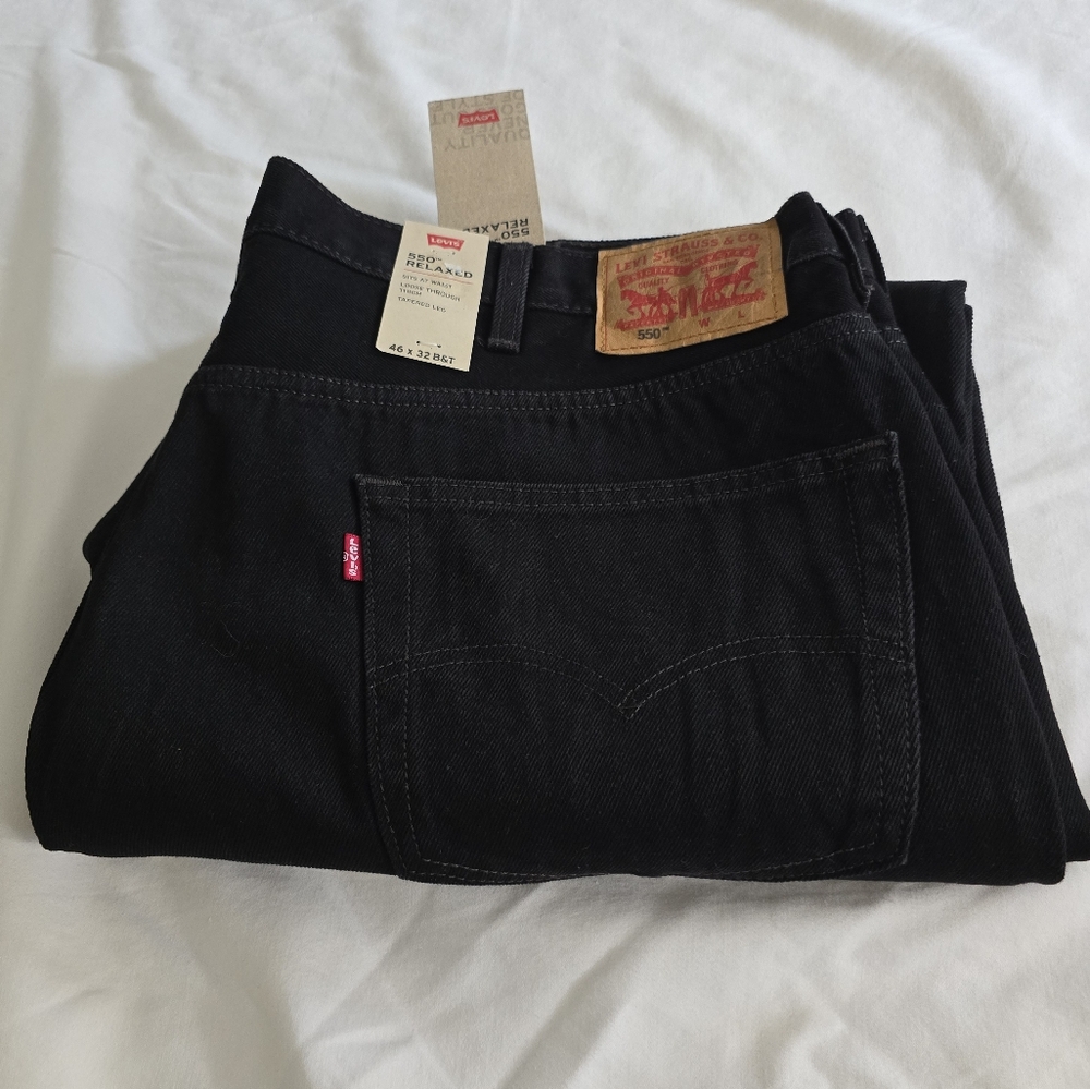 Levi’s 550 Relaxed Taper Black Jeans 46x32 NWT Big & Tall - Picture 2 of 4